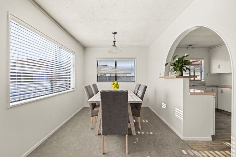 Photo of property in 16 Palmer Place, Parkvale, Hastings, 4122