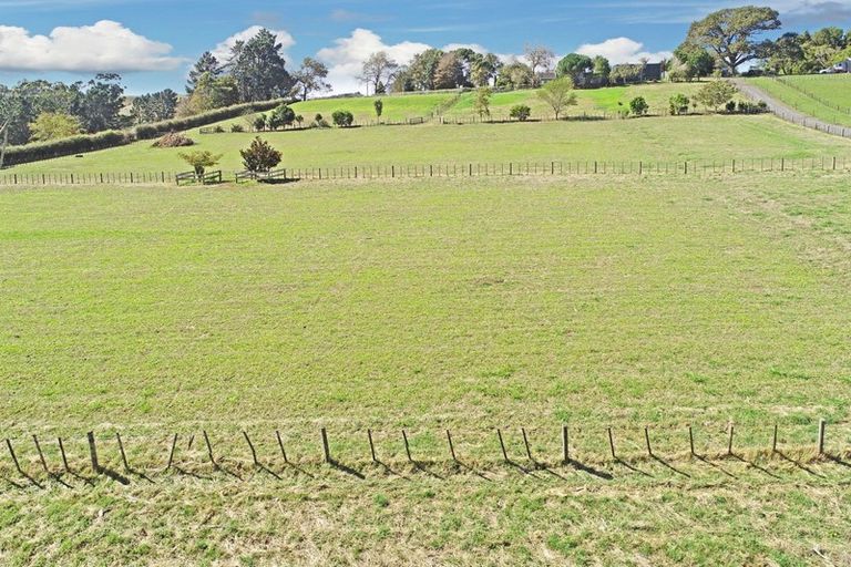 Photo of property in 214 Razorback Road, Bombay, Pokeno, 2472