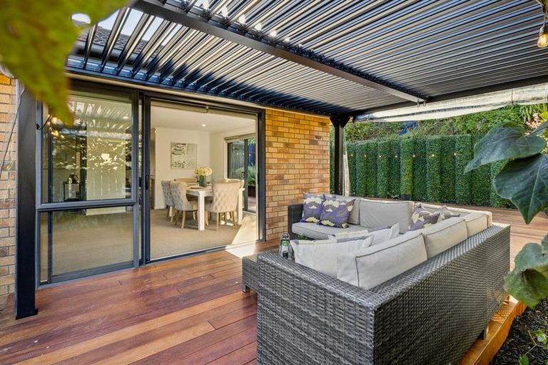 Photo of property in 82 Reynolds Road, Pukekohe, 2120