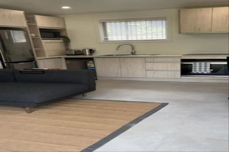 Photo of property in 114 Chevron Crescent, Whangamata, 3620