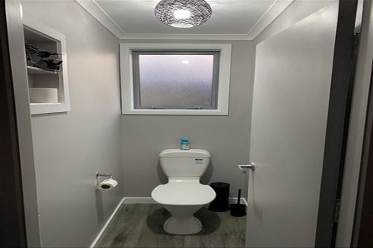 Photo of property in 98 Salford Street, Windsor, Invercargill, 9810