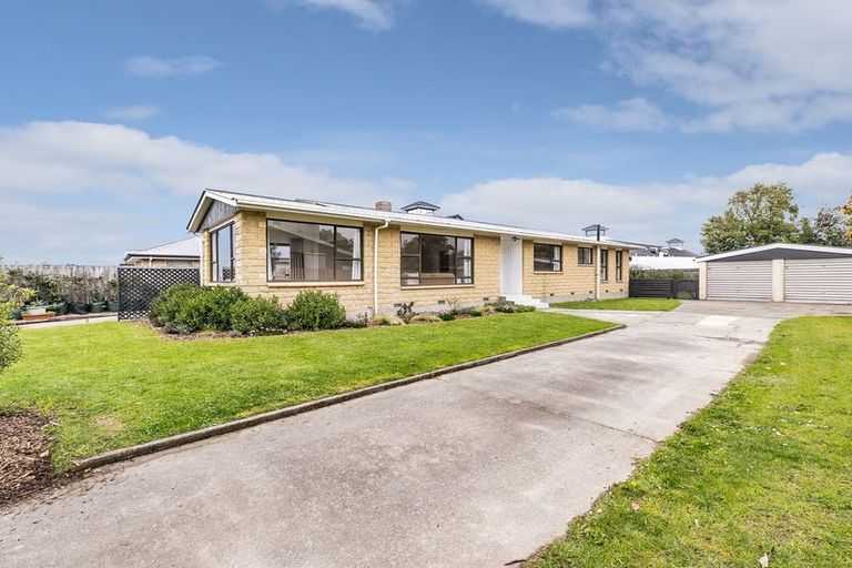 Photo of property in 3 Rosamund Place, Halswell, Christchurch, 8025