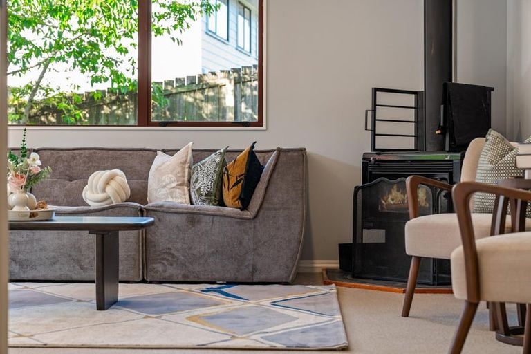 Photo of property in 90a Colwill Road, Massey, Auckland, 0614