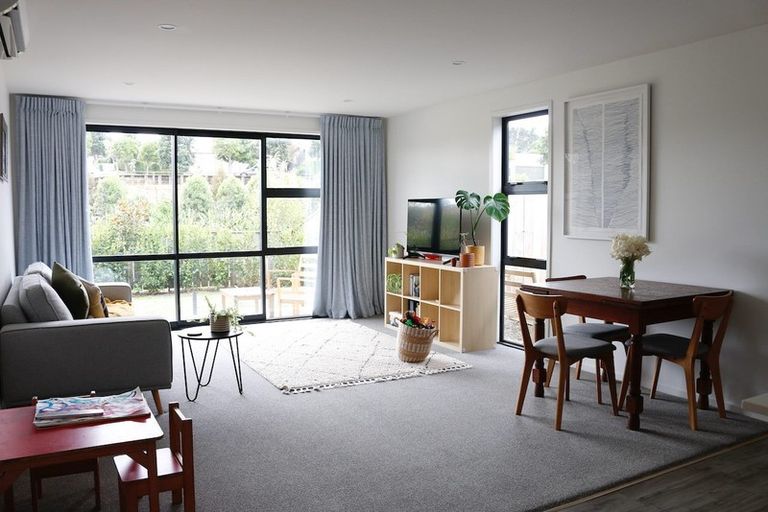 Photo of property in 12 Paddock Lane, Pukekohe, 2120