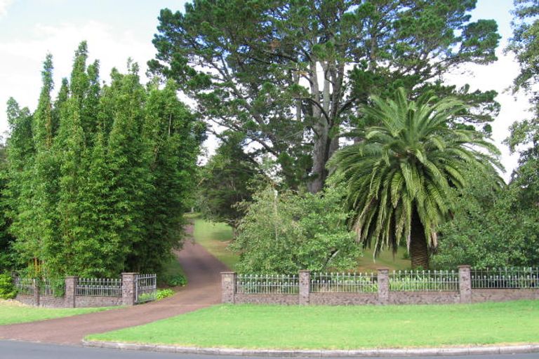 Photo of property in 86 Avonleigh Road, Titirangi, Auckland, 0604