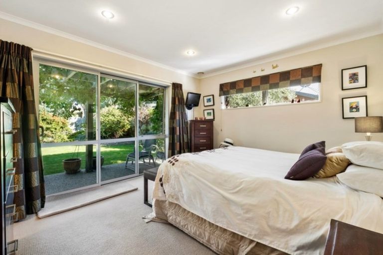 Photo of property in 17 Hope Avenue, Lake Hayes, Queenstown, 9304