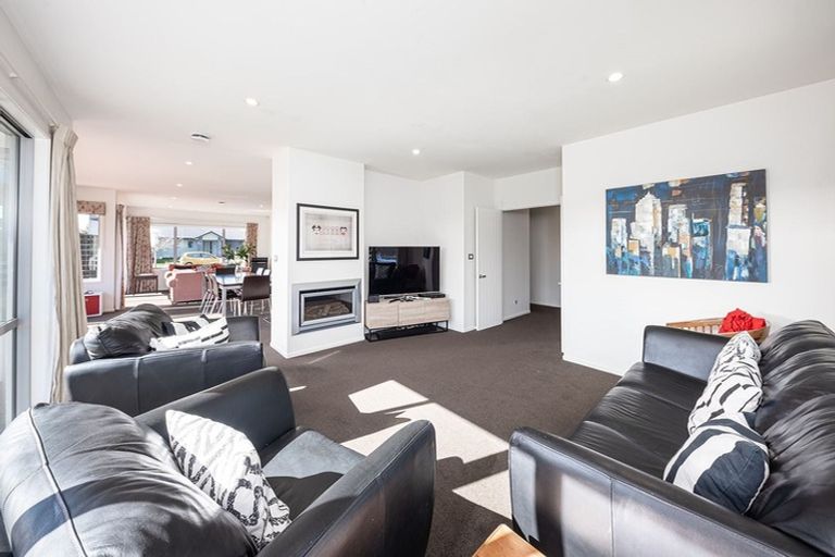 Photo of property in 3 Sterling Drive, Prebbleton, 7604