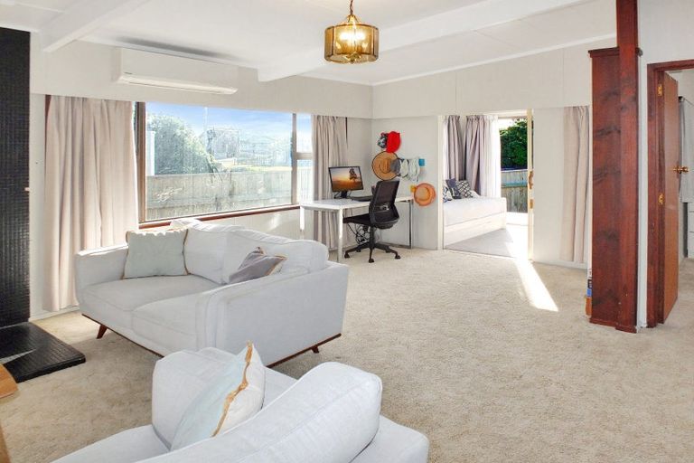 Photo of property in 20 Mack Street, Foxton Beach, Foxton, 4815