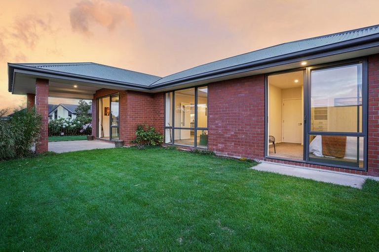 Photo of property in 7 Peso Place, Prebbleton, 7604