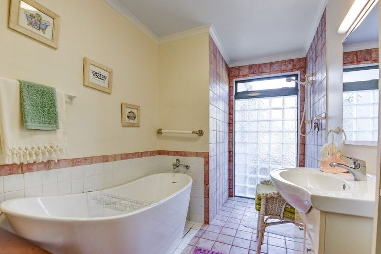 Photo of property in 39 Riverbank Road, Okoia, Whanganui, 4573