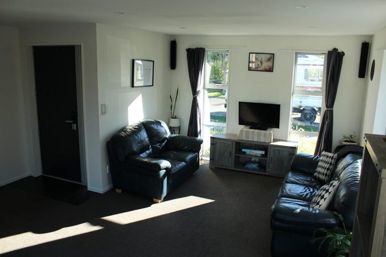 Photo of property in 36 Aroha Street, Pegasus, 7612