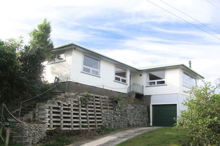 Photo of property in 4 Braemar Terrace, Johnsonville, Wellington, 6037