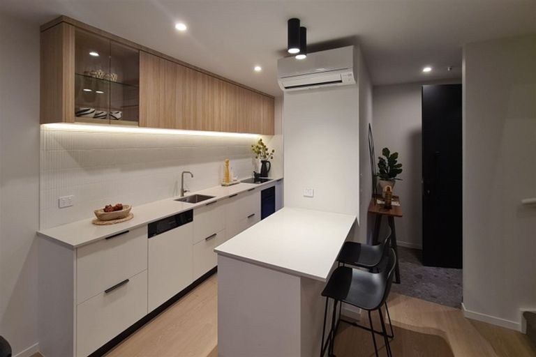 Photo of property in 23u2 Strowan Avenue, Fairfield, Hamilton, 3214