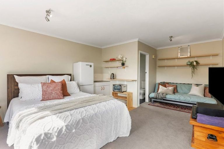 Photo of property in 37 Athens Street, Miramar, Wellington, 6022