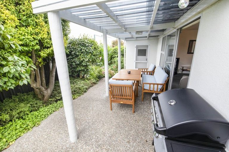 Photo of property in 2/39 Cassino Crescent, Onekawa, Napier, 4110