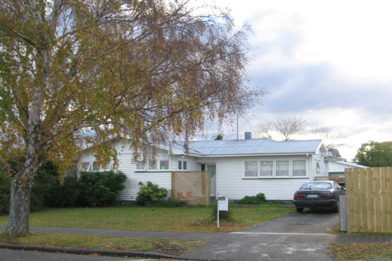 Photo of property in 3 Arnold Street, Onekawa, Napier, 4110