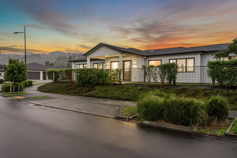 Photo of property in 39 Jeroboam Loop, Kumeu, 0810