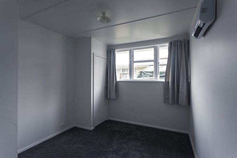 Photo of property in 30-32 Delaney Drive, Stokes Valley, Lower Hutt, 5019