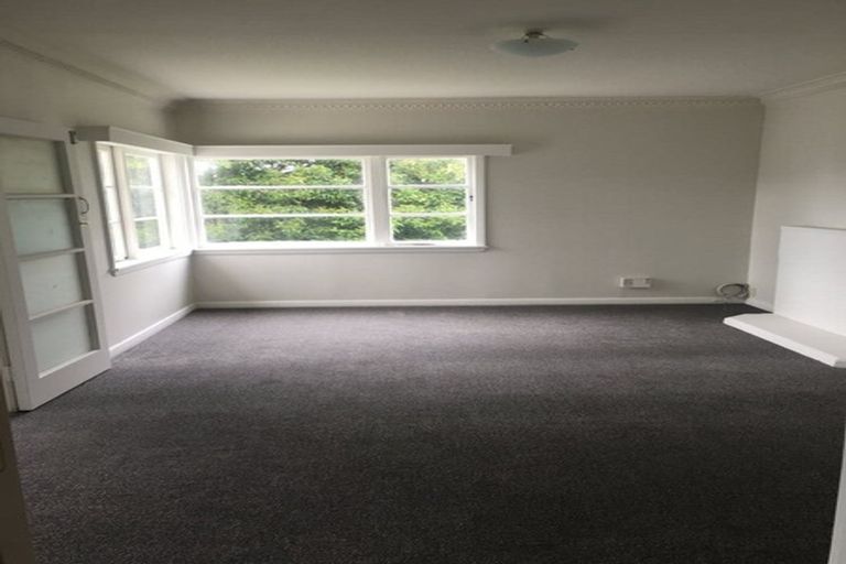 Photo of property in 2/14 Great South Road, Manurewa, Auckland, 2102