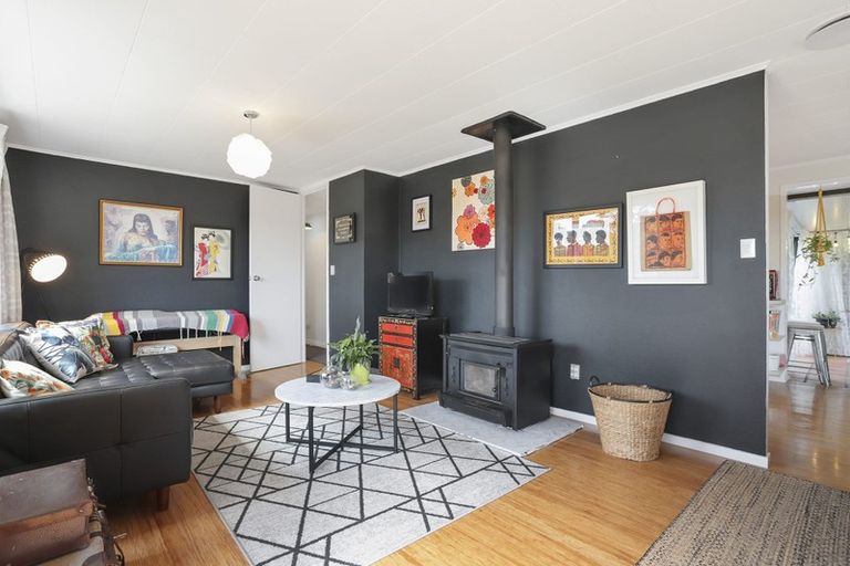 Photo of property in 151 Scenic Drive, Titirangi, Auckland, 0604