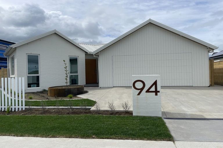 Photo of property in 94 Hugo Shaw Drive, Cambridge, 3434