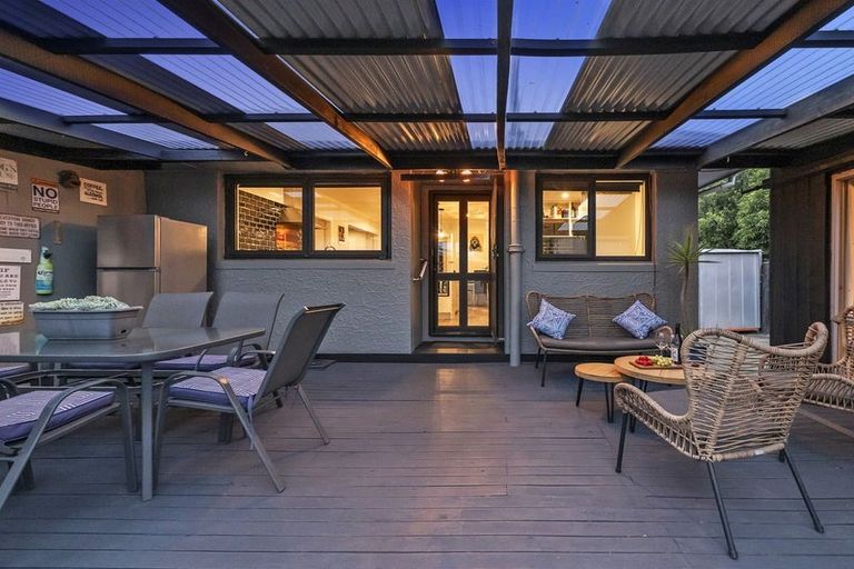 Photo of property in 194 Springs Road, Hornby, Christchurch, 8042