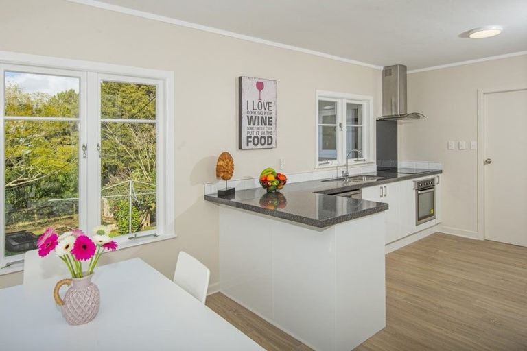 Photo of property in 19 George Point Road, Onerahi, Whangarei, 0110