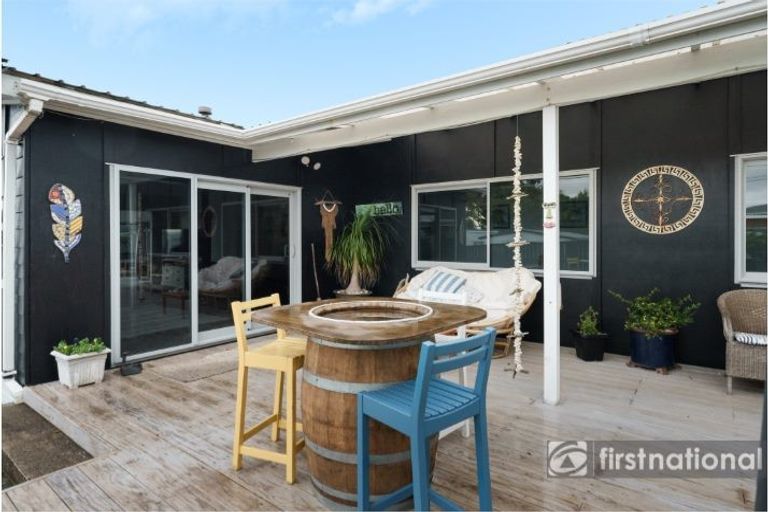 Photo of property in 120 Pukehina Parade, Pukehina, Te Puke, 3189