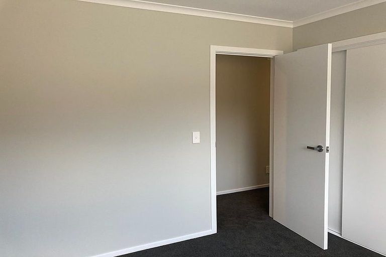 Photo of property in 32 Grovedale Square, Wainuiomata, Lower Hutt, 5014