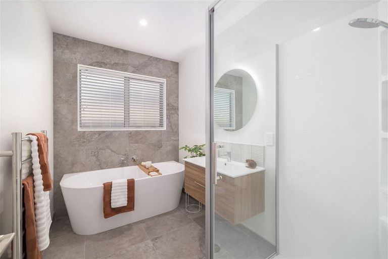 Photo of property in 237 Wairakei Road, Bryndwr, Christchurch, 8053