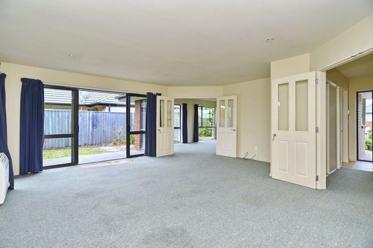 Photo of property in 35 Mounter Avenue, Northwood, Christchurch, 8051