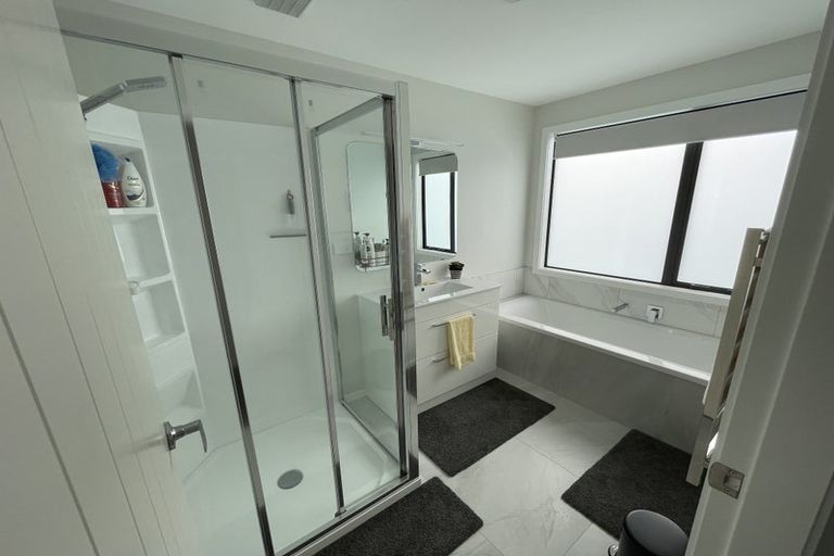 Photo of property in 11 Topsail Way, Whitby, Porirua, 5024