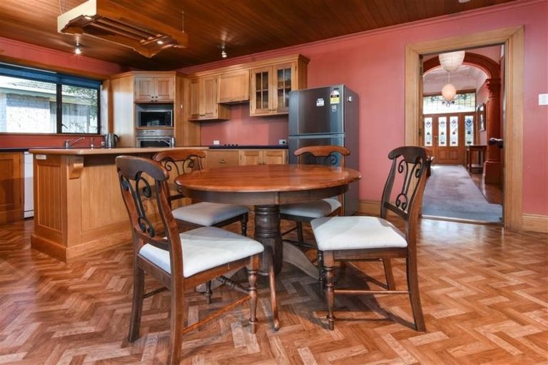 Photo of property in 28 Coughtrey Street, Saint Clair, Dunedin, 9012