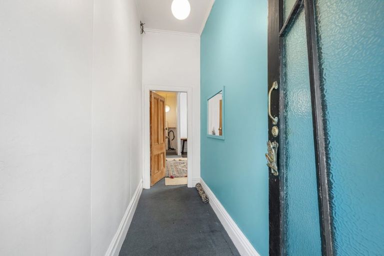 Photo of property in 10 Salisbury Terrace, Mount Cook, Wellington, 6021