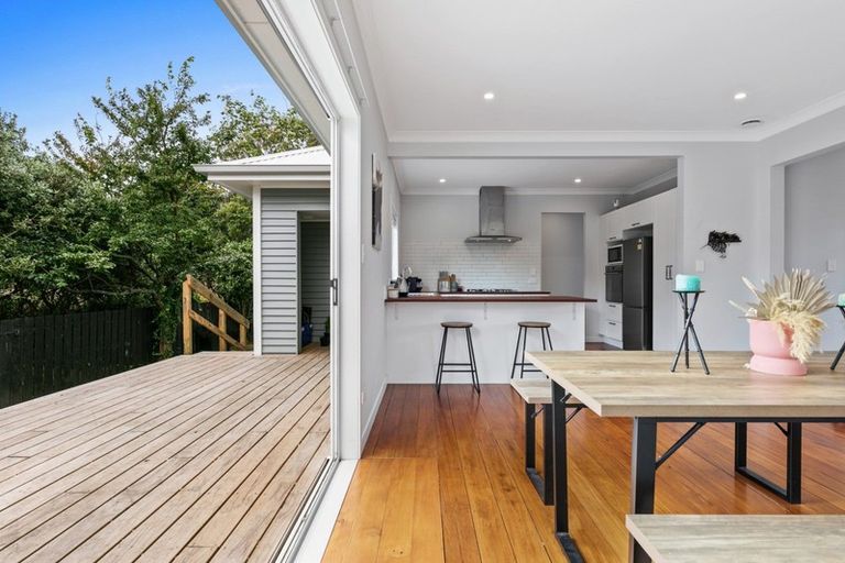 Photo of property in 21a Ngatai Road, Otumoetai, Tauranga, 3110