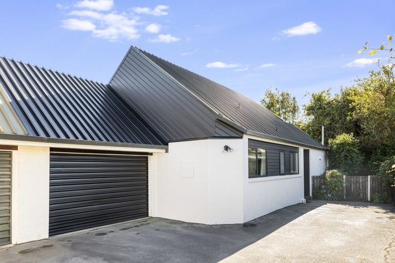 Photo of property in 2/6 Ashfield Place, Ilam, Christchurch, 8041