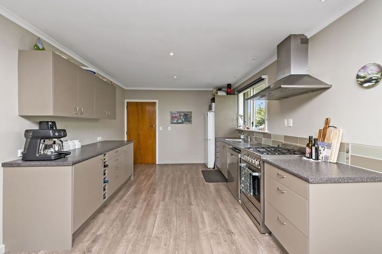 Photo of property in 55 Oriana Crescent, Hornby, Christchurch, 8042