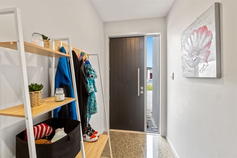 Photo of property in 12 Park Lane, Rolleston, 7614