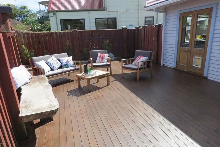 Photo of property in 39 Dominion Park Street, Johnsonville, Wellington, 6037