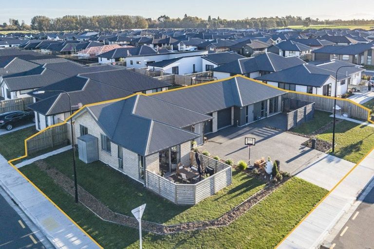 Photo of property in 13 Ellmers Street, Woodend, 7610
