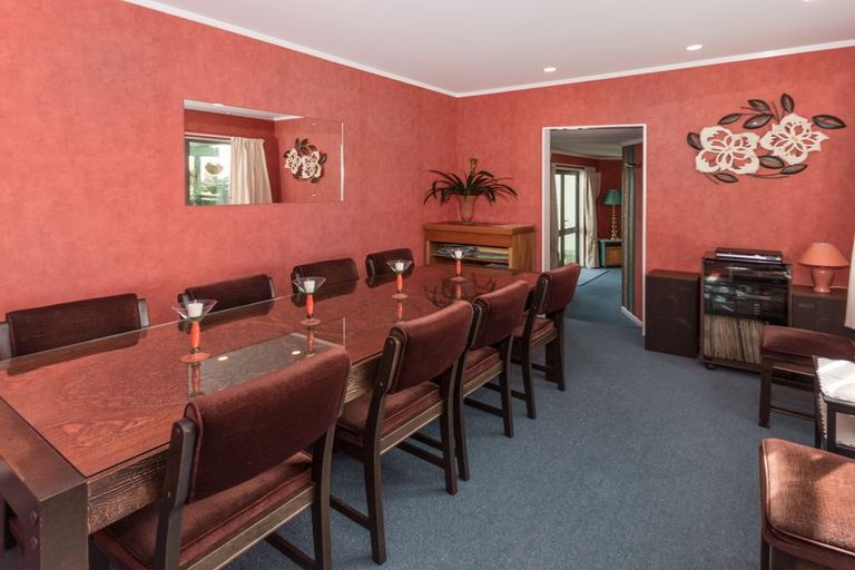 Photo of property in 536 Kaipara Road, Papakura, 2582