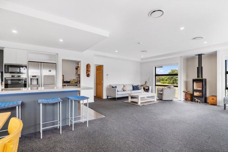 Photo of property in 2 Taimana Lane, Diamond Harbour, Lyttelton, 8971