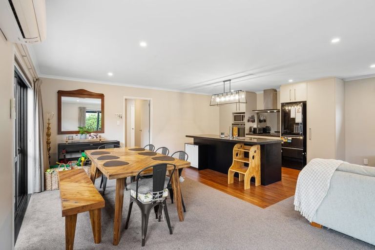 Photo of property in 16 Buddle Road, Wallaceville, Upper Hutt, 5018