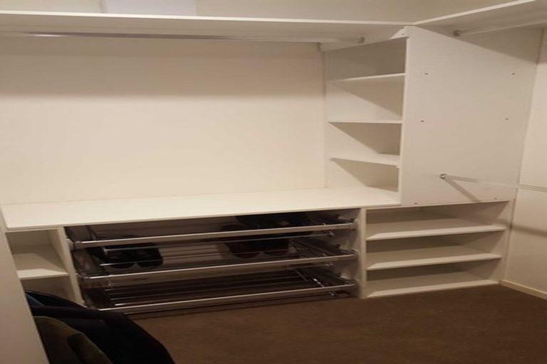 Photo of property in 17 Prestige Place, Castor Bay, Auckland, 0620