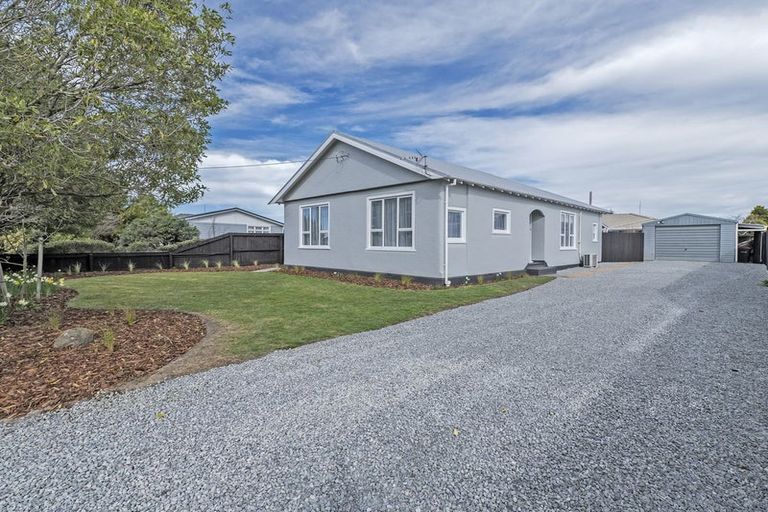 Photo of property in 15 Fulham Street, Islington, Christchurch, 8042
