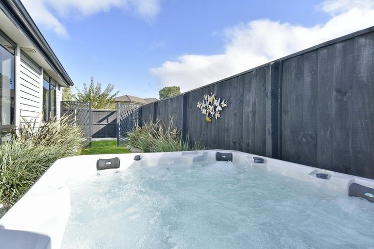 Photo of property in 5 Peak Crescent, Kaiapoi, 7630