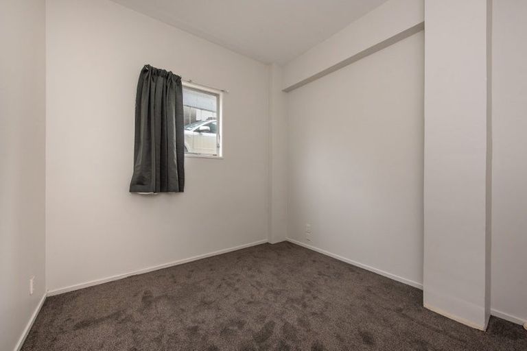 Photo of property in 2/27 Drummond Street, Mount Cook, Wellington, 6021