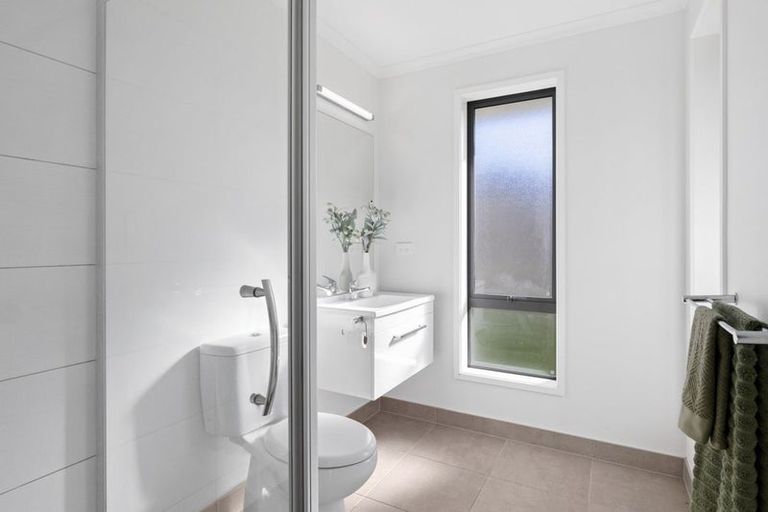 Photo of property in 11 Parton Road, Pukekohe, 2120