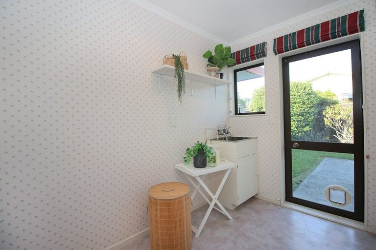 Photo of property in 16a Oaklea Avenue, Marton, 4710