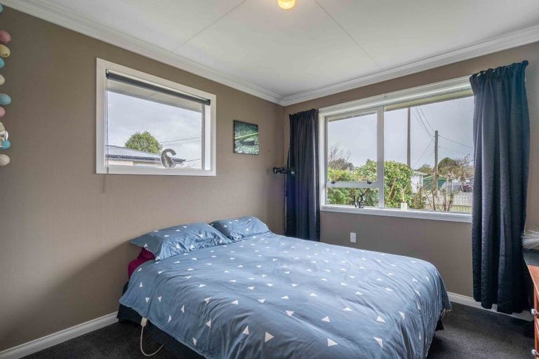 Photo of property in 18 Ballantrae Street, Wallacetown, 9816